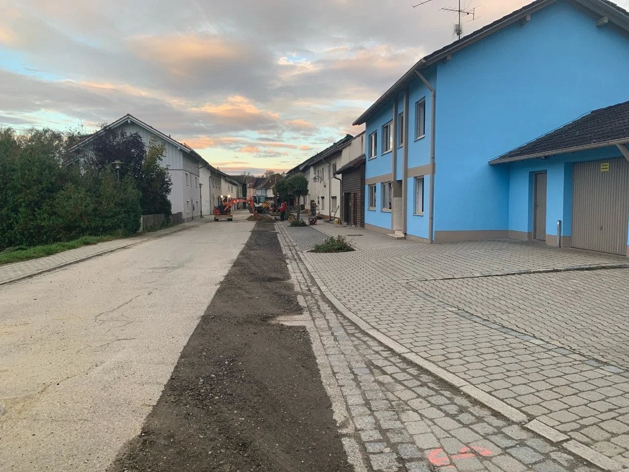 Erneuerung der Wasserleitung Eggenfeldener Straße in Massing